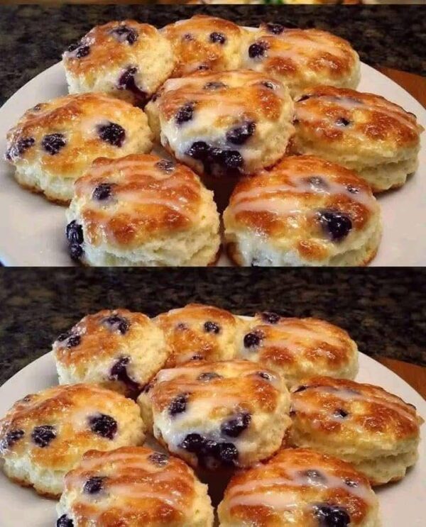Sweet Blueberry Biscuits: Fluffy, Buttery & Bursting with Juicy Berries